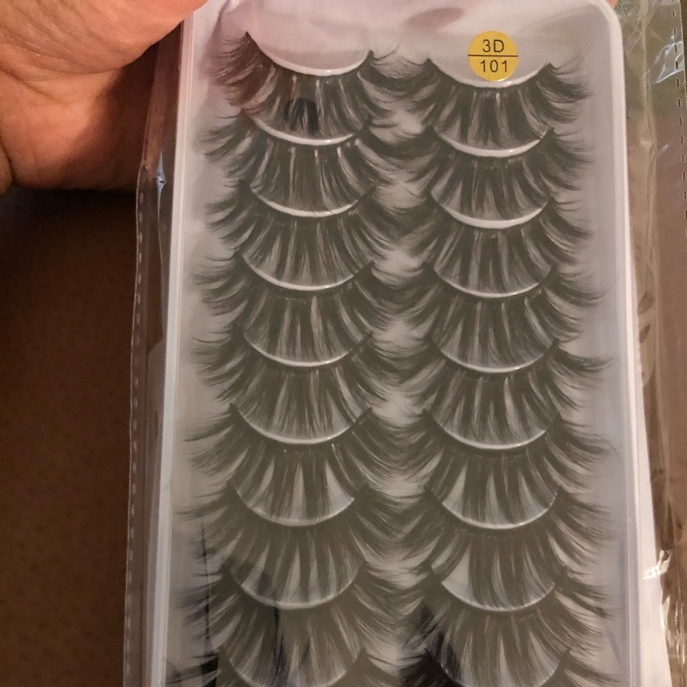 3D MINK EYELASHES